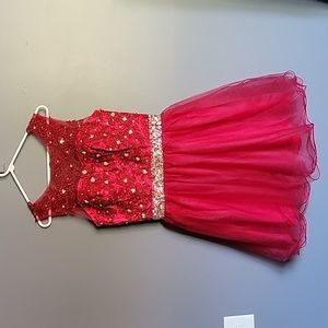 Nwot Jaeden burgandy formal dress size 14/16
